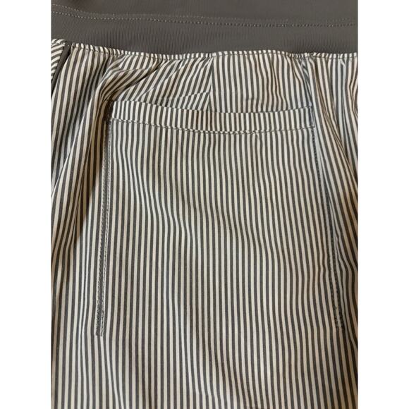 ATHLETA BROOKLYN TEXTURED 16" SKORT IN CITY STRIPE BLACK/ SEA SALT SIZE 8 - Picture 7 of 12